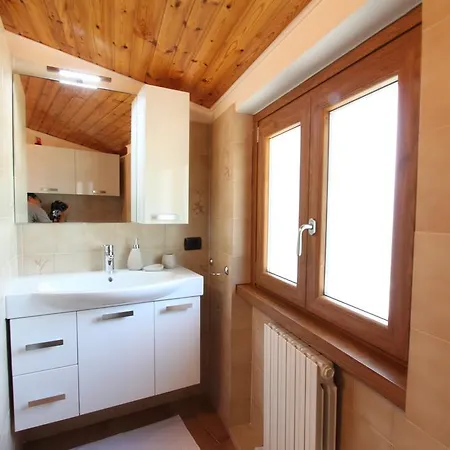 Lake View Attic Appartement